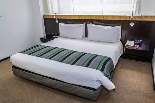 Hotel Madisson Inn Luxury By Geh Suites, Room