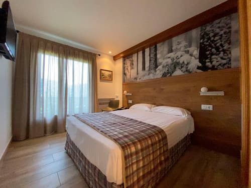 Abba Ordino Babot, Room
