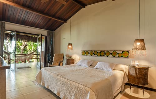 Ponta do Madeiro, Room