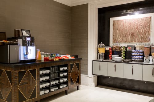 Hotel Balmoral, Restaurant