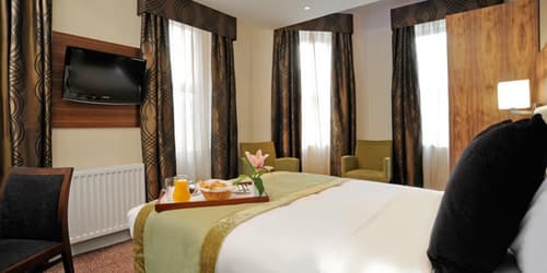 London Bloomsbury Square Hotel By IHG, Room