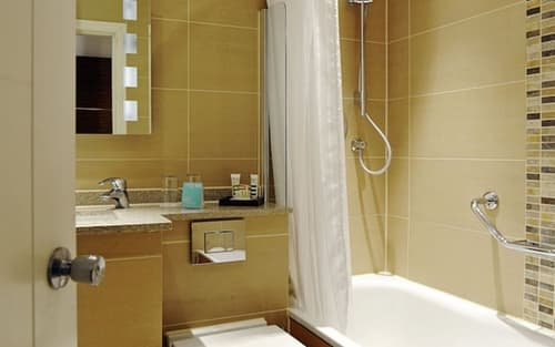 London Bloomsbury Square Hotel By IHG, Room