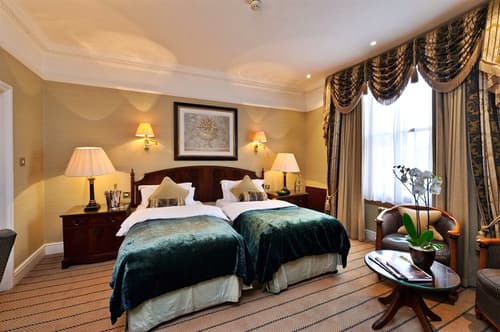 The Colonnade, General view