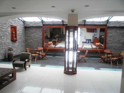 Splendor, Restaurant