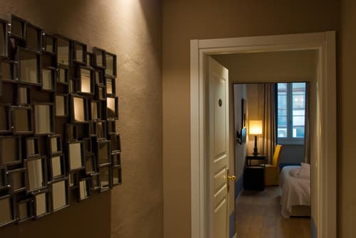 Black 5 Florence Suite, General view