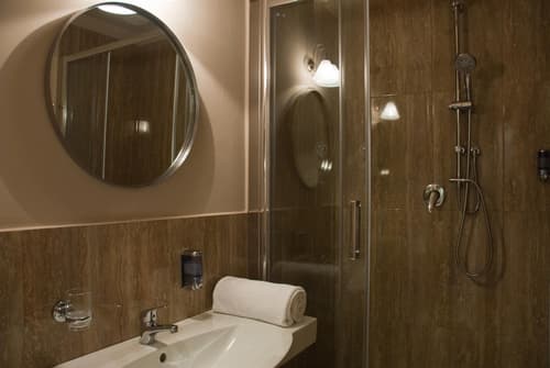 Black 5 Florence Suite, General view