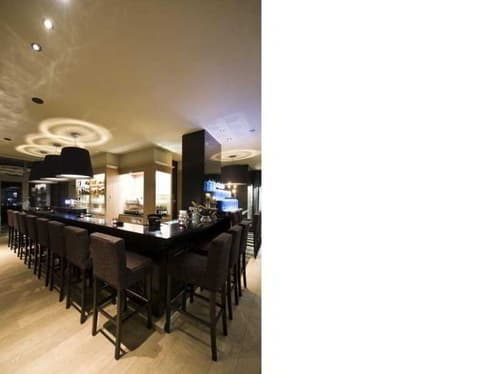 Flanders Hotel, General view