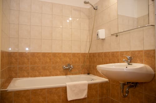 Triple M Hotel, Room