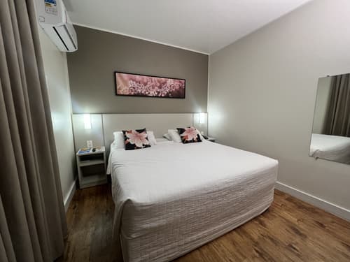 Bella Camboriu, Room