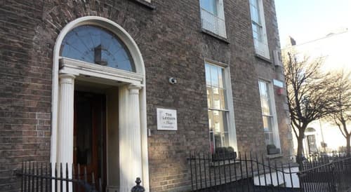 The Earl Hotel Leeson Street, Sonder, General view