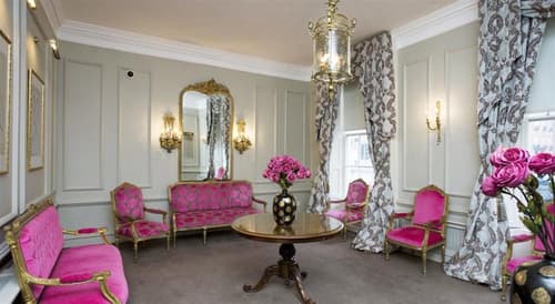 The Earl Hotel Leeson Street, Sonder, General view