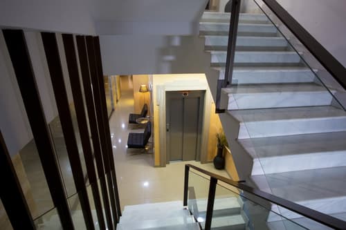 Cordoba Centro, Lobby