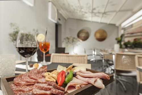 Daphne Trevi, General view