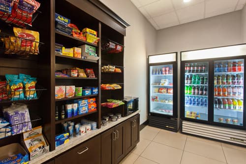 Hilton Garden Inn Tacoma Downtown, Lobby