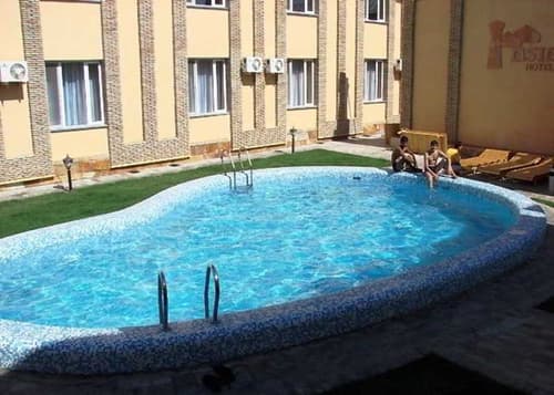 Asia Samarkand Hotel, Pool