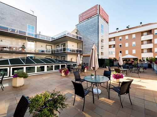 Hotel Infantas de Leon, General view