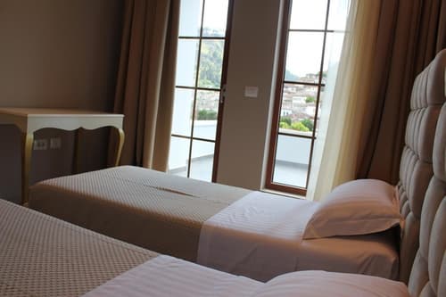 Residenca Desaret, Room