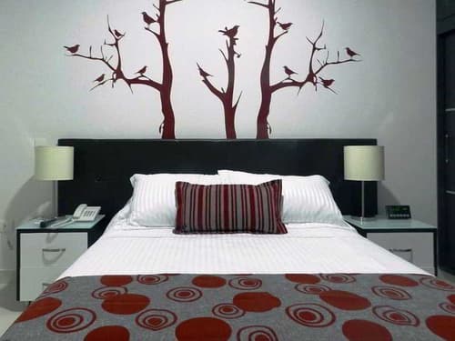 Bolivariana Plaza, Room