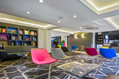 Roomzzz Nottingham, Lobby