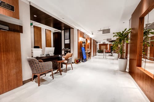 Frontel Al Harithia EX Majlis Grand, Lobby