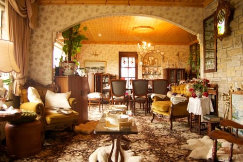 Teach Eamainn, General view