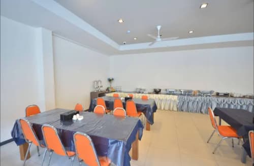 H2 Hotel, Restaurant