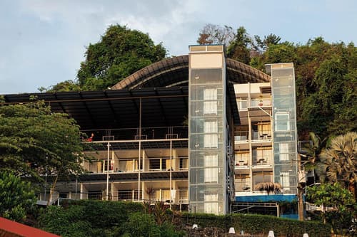El Faro Beach Hotel, General view