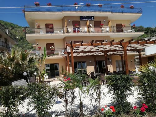 Chrismare, General view