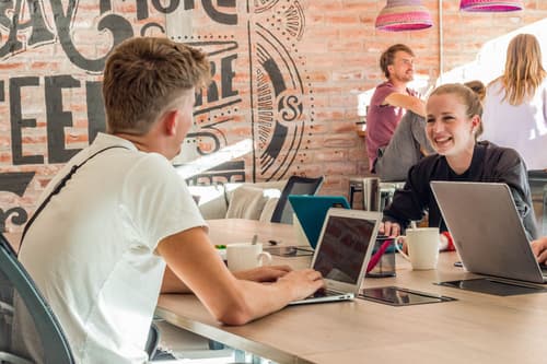 Socialtel Baños, Conferences