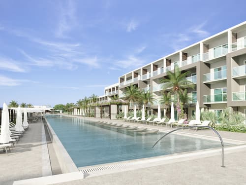 Gran Muthu Rainbow, Pool