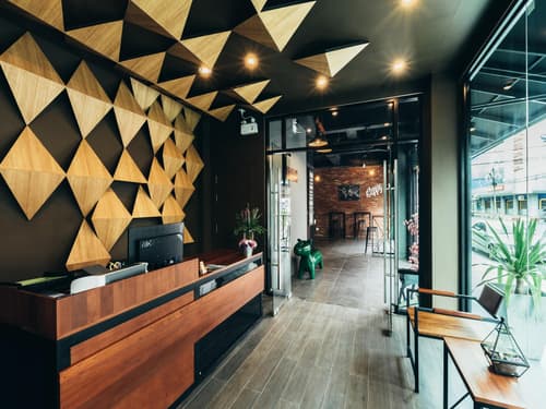 Srisuksant Square, Lobby