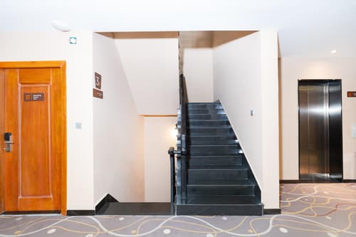 7 Days Premium Hotel, General view