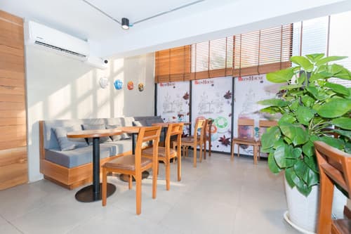 7 Days Premium Hotel, Restaurant