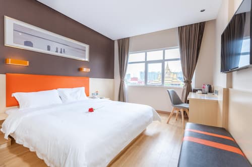 7 Days Premium Hotel, Room