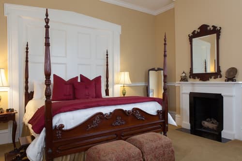 The Presidents Quarters Inn, Room