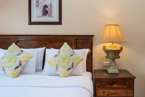 Al Hamra Village, Room