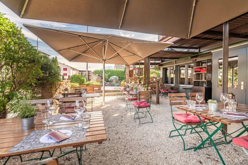 Ferus Hotel, General view