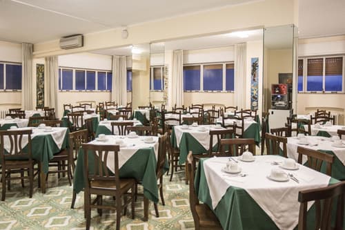 Istituto Piccole Ancelle Di Cristo Re, Restaurant