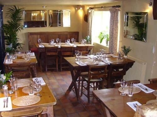 The Fox Goes Free, Restaurant