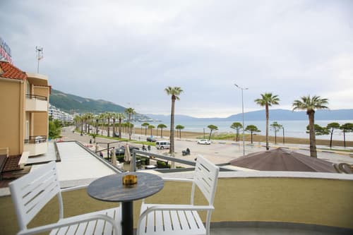 Mare Blu Hotel Bar, General view