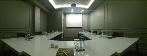 Hotel Zade, Conferences