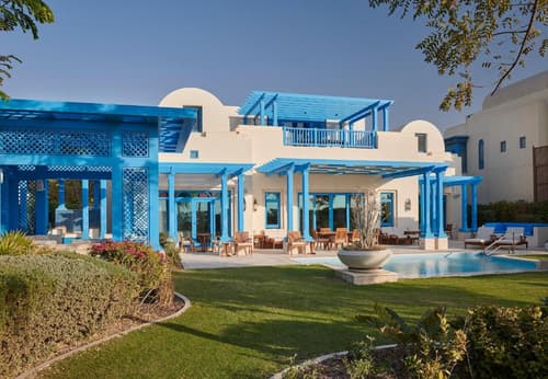 Hilton Salwa Beach Resort & Villas, General view