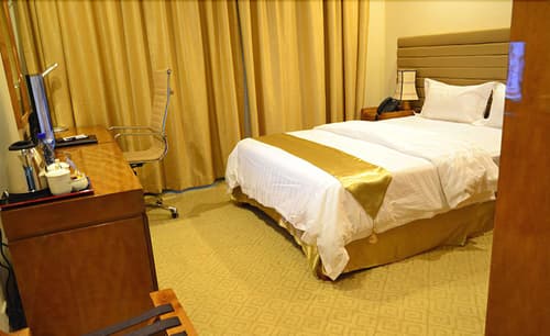 Hotel Gloria Inn, General view