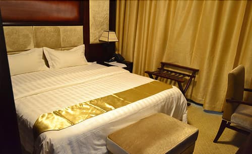 Hotel Gloria Inn, Room