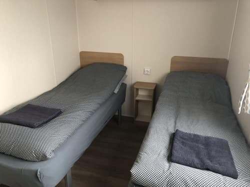 La Kjarkot Rooms And Cottages With Kitchen, Room