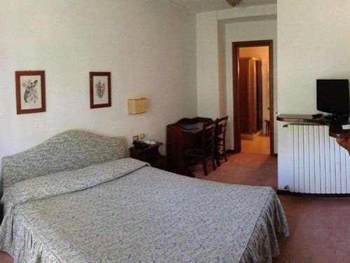 Hotel Triolet, 