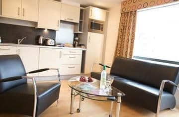 Aparthotel Roomzzz Leeds Citywest, 