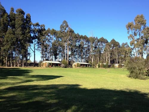 Pemberton Lake View Chalets, 