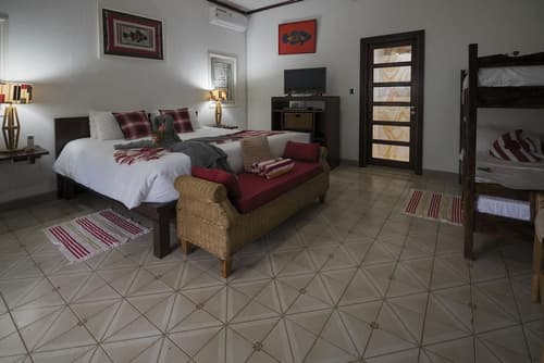 Auberge Anse Boileau, 