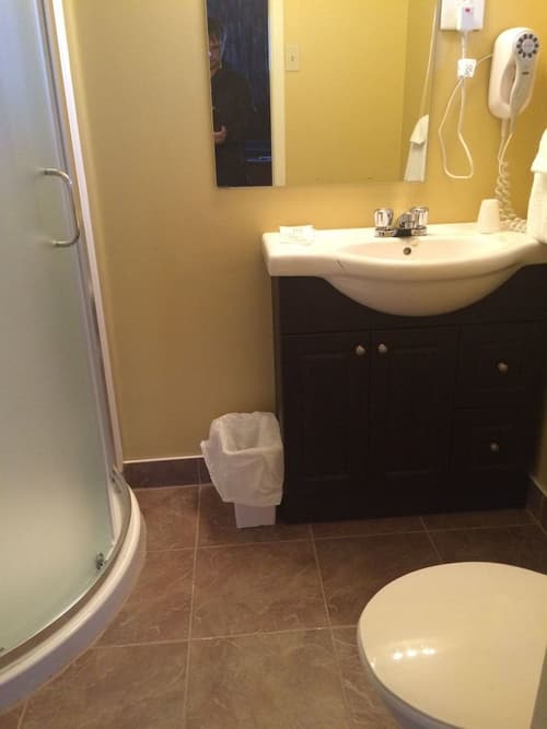 Hotel Motel Fleur De Lys, 